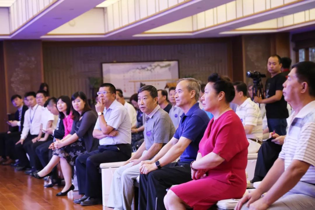 汝康吴红庆最新动态，健康事业开启新篇章